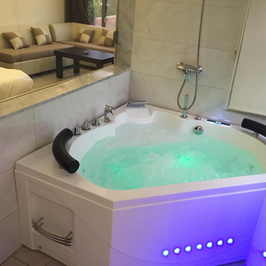 Aphrodite Hotel Ţabarjā 외부 사진