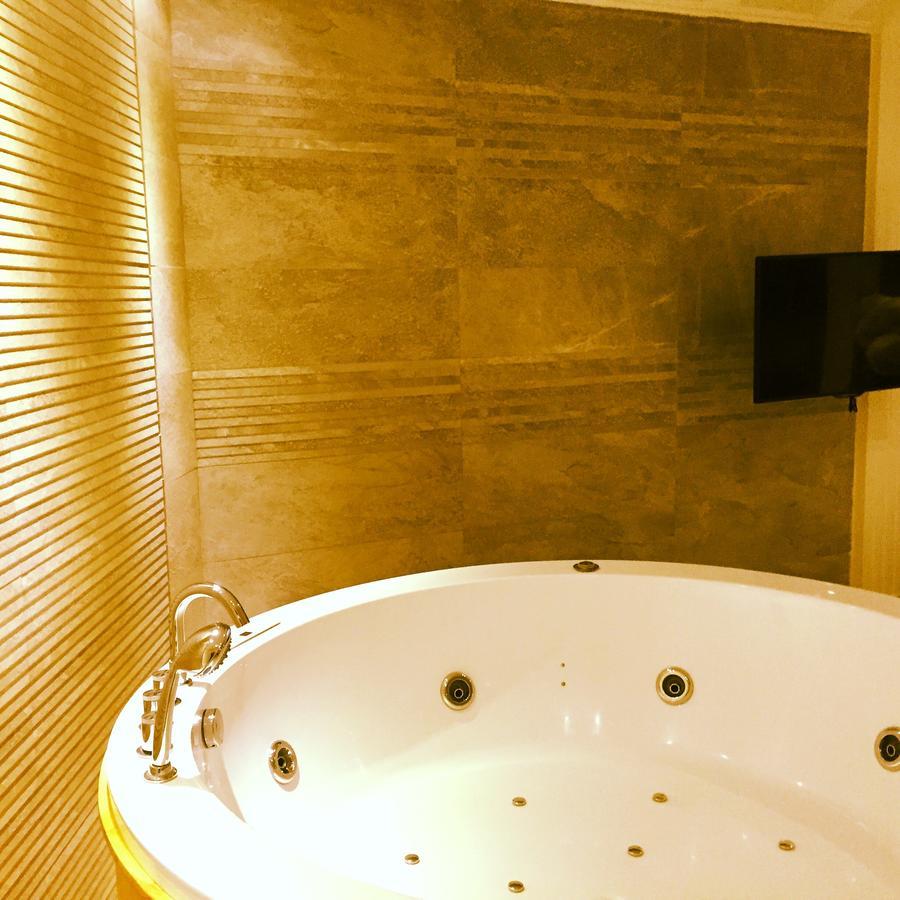 Aphrodite Hotel Ţabarjā 외부 사진