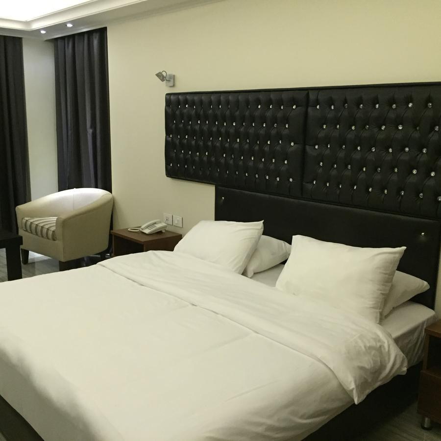 Aphrodite Hotel Ţabarjā 외부 사진