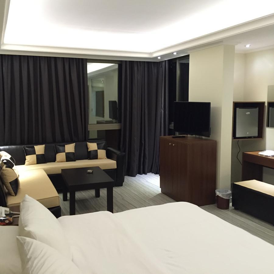Aphrodite Hotel Ţabarjā 객실 사진