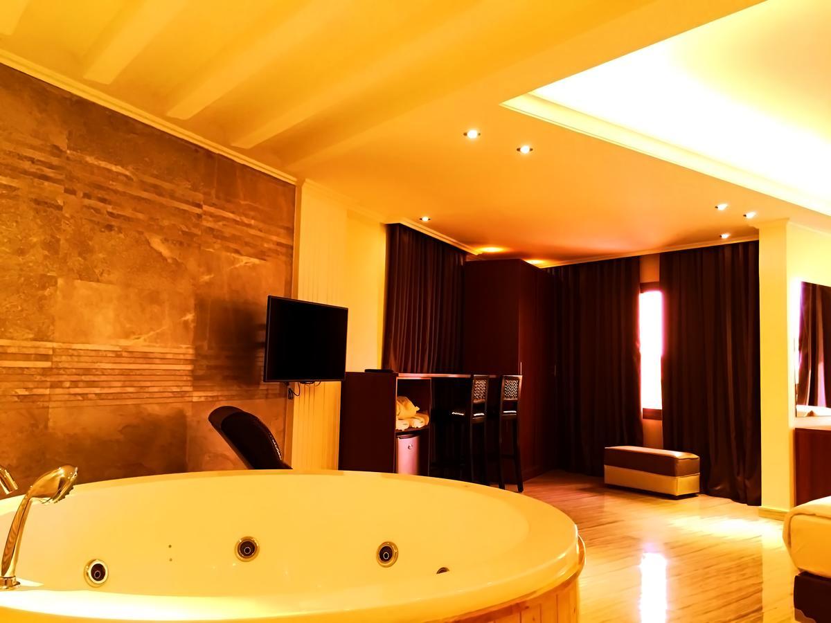 Aphrodite Hotel Ţabarjā 외부 사진